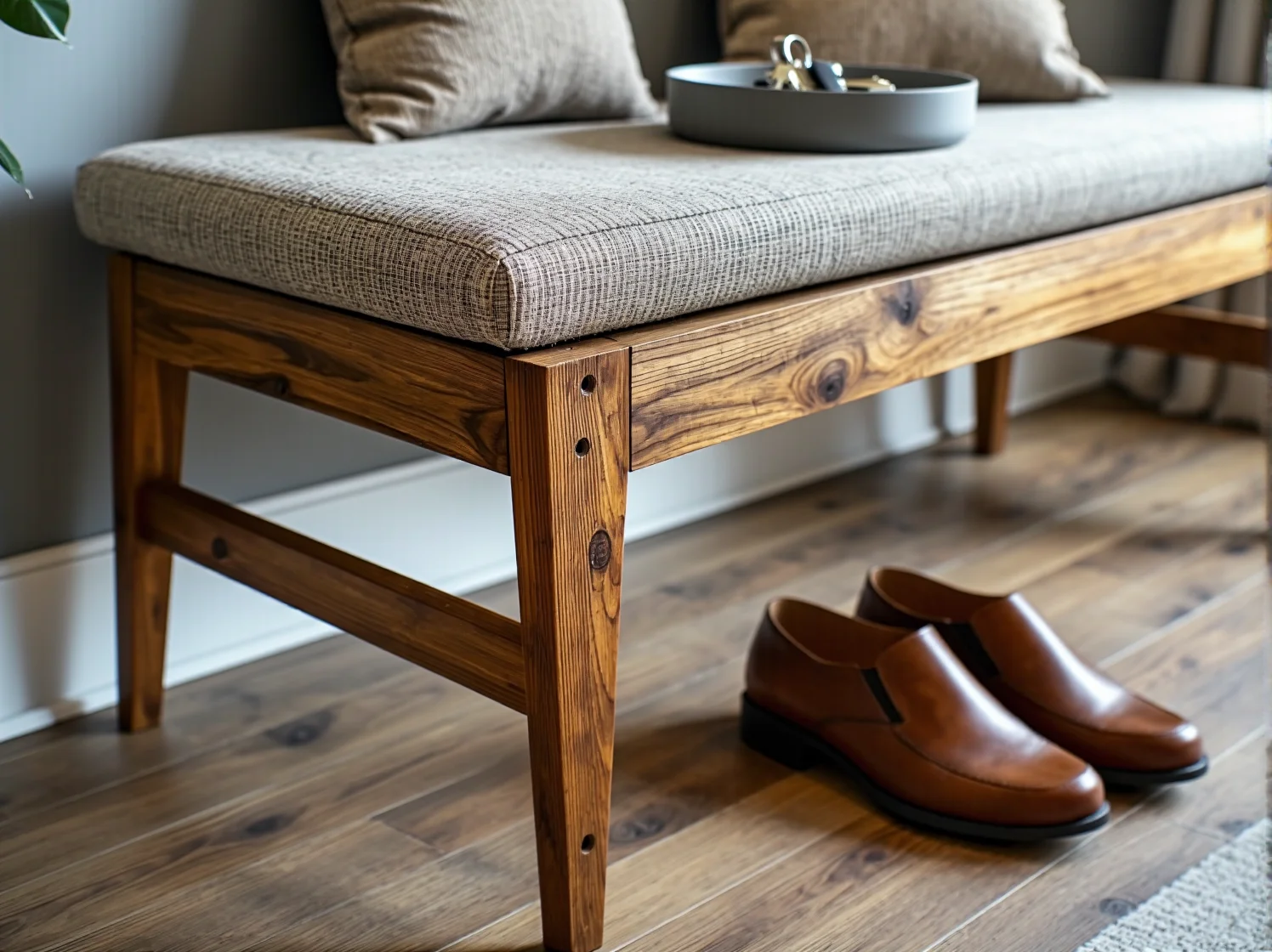 Przygotowane deski i narzędzia do budowy ławki DIY